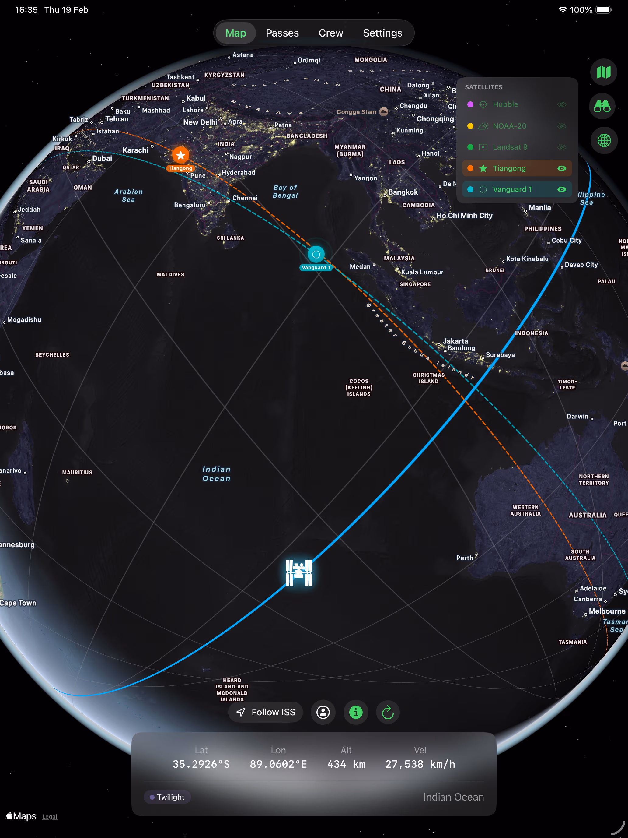 ISSINFO on iPad — multi-sat globe