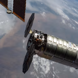 News image: Cygnus XL Cargo Craft Approaching Station for Robotic Capture