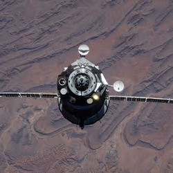 News image: New Trio Gets Up to Speed With Station Life as Space Biology Continues