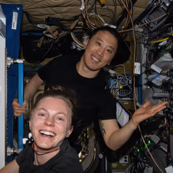 News image: Crew Studies Space Orientation, DNA Data Storage as Dragon Reboosts Station